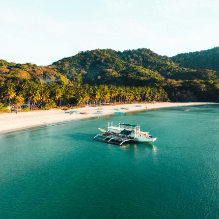 Explore El Nido